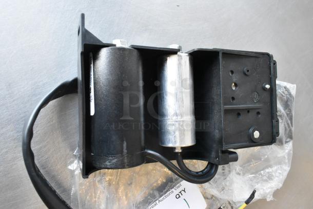 Avantco Compressor Components Kit for VOA-70-W/B, new with minor scratches, includes all parts and visible label markings.