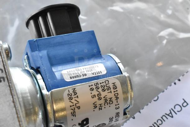 "Brand new H91DA-13 unit with visible labels; Baso Gas Products UL file MH5939. Includes Manitowoc FSG Cord."