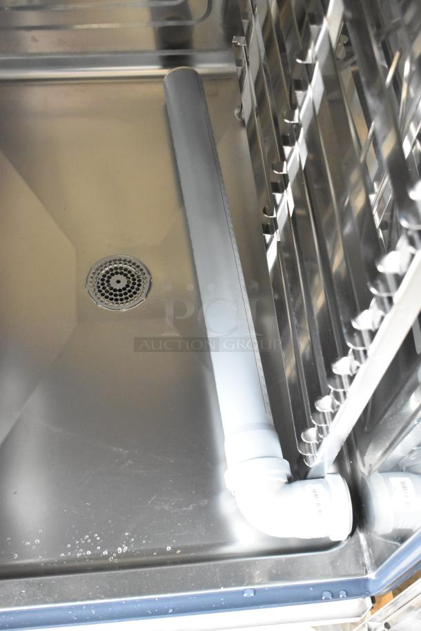 Blodgett AETE101R stainless steel commercial electric combi convection oven interior. 208V, 3 phase. Brand new.