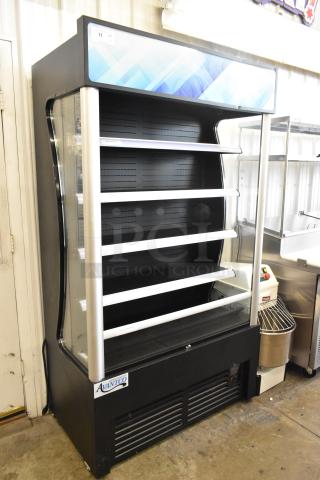 Avantco 189BVAC46HC commercial grab-n-go merchandiser with metal shelves, black finish, 110-120V, excellent condition.