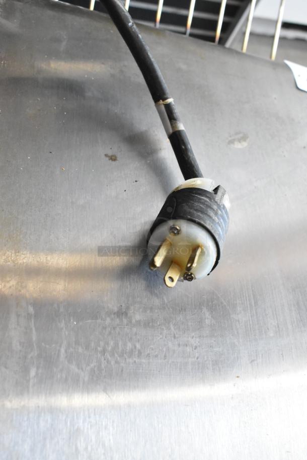 Hatco TQ-800HBA Toast Qwik Conveyor Toaster plug. Features 208V, 1 Phase. Stainless steel, used condition.