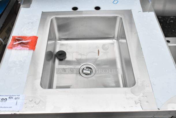 Regency 600PHS24HC portable hand sink cart, stainless steel, single bowl, brand new scratch and dent condition.