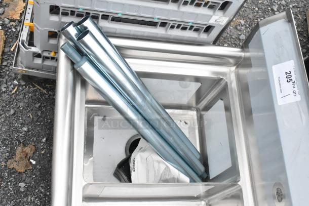Brand new KoolMore SC121610-12R3 stainless steel 12x16x10 right 3-compartment kitchen sink, scratch and dent condition.
