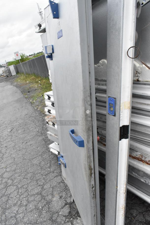Mr Winter Walk-In Box with Tecumseh AWA7512ZXDXC compressor and Bohn BEL0105AS6AMAB0000 evaporator. Good condition.