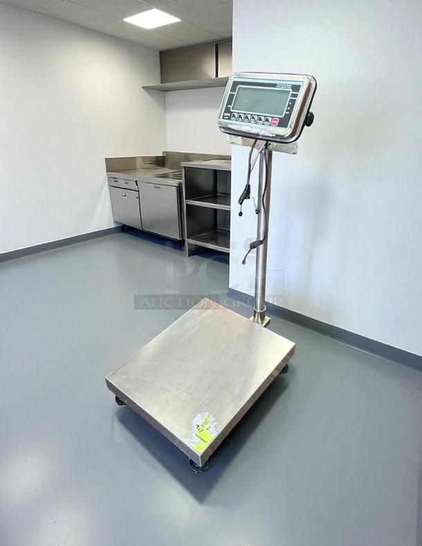 Uline Model H-5837 Washdown Platform Scale, great condition, 115v, tested and working, with visible display and tags.