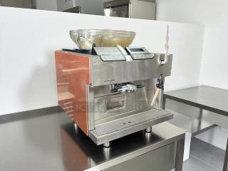 Thermoplan Mastrena CS2 espresso machine, used in great condition, stainless steel finish; tested and fully operational.