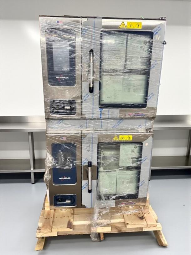 Alto Shaam 7-20G combi oven, stainless steel, 44-inch, gas-powered, 98,000 BTU, tested, working, wrapped, on a pallet.
