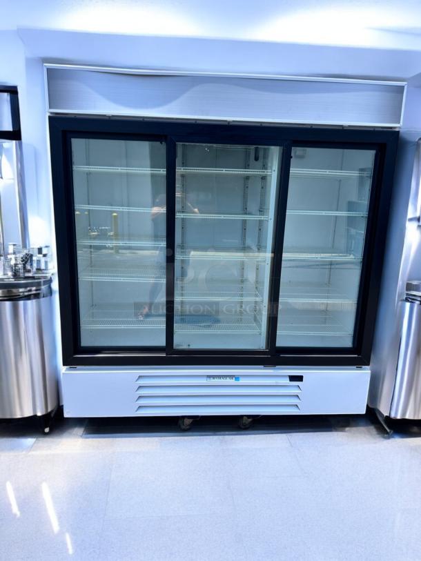 Beverage-Air MMR66HC-1-W 3-door merchandiser refrigerator, superb condition, white finish, fully tested, commercial use.