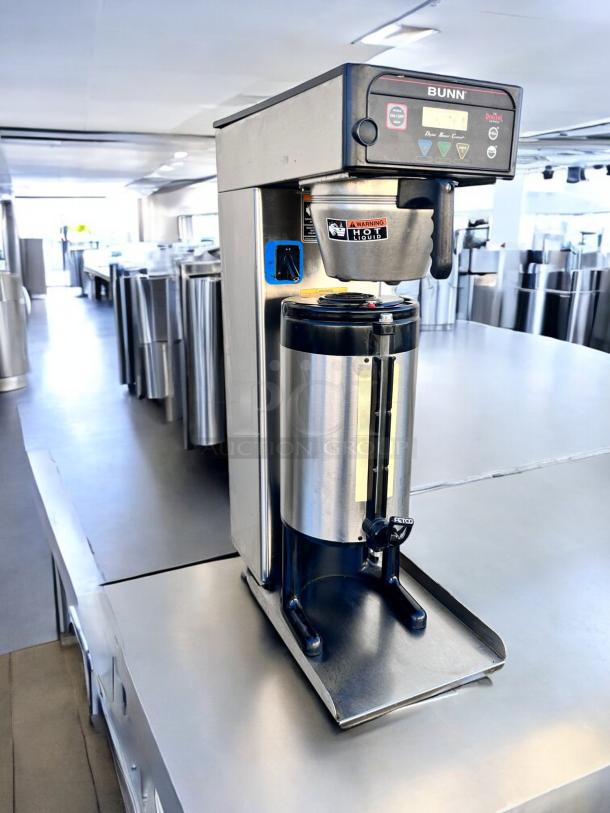 BUNN ITB Digital Iced Tea Brewer, model 120V DDIL, in excellent condition, fully tested, warning label displayed.