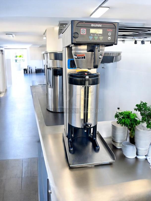 BUNN ITB digital iced tea brewer, 120V DDIL in excellent condition, fully tested, on stainless steel countertop.