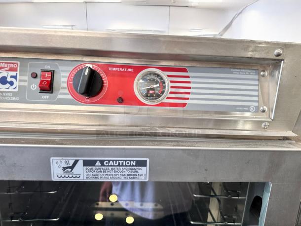 Metro C5 Heated Holding Cabinet, Model C5 63L-SFC-UA. Control panel with temperature gauge, excellent condition.