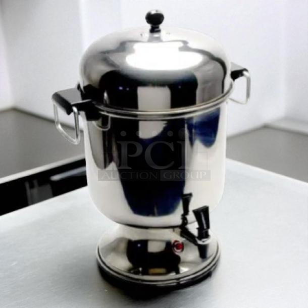 Farberware L-1360 electric percolator, stainless steel, 36-cup capacity, tested and working, excellent condition, 120V.