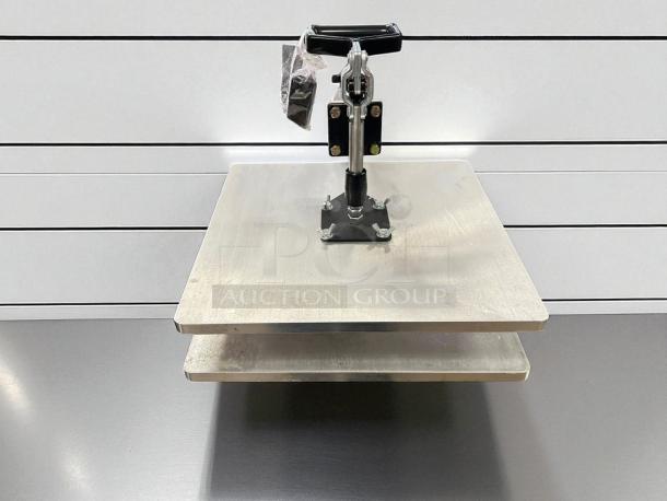DoughXpress TXM-15CP Lil Chick Meat Press, 15" x 15", white finish, excellent condition, fully tested and working.