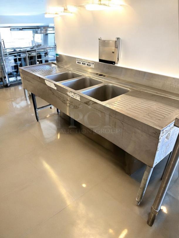 Supreme Metal 3-compartment underbar sink with dual drainboards, excellent condition, NSF certified, fully tested and operational.