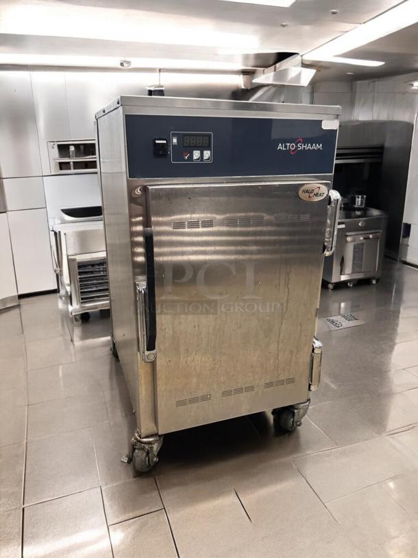 Alto-Shaam 500-S low-temp holding cabinet, excellent condition, 120V, fully tested, digital controls, stainless steel.