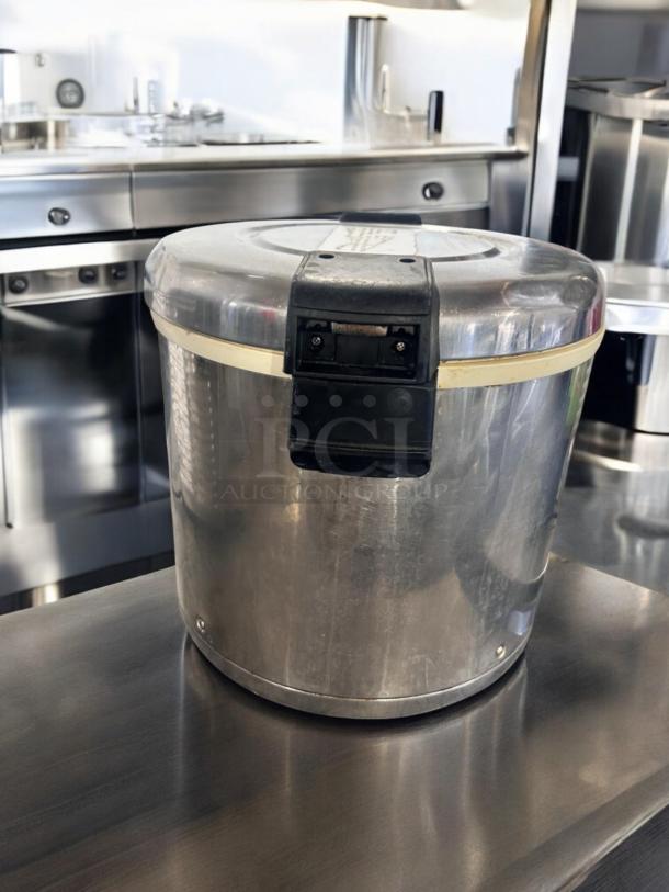 Zojirushi THA-803S electric rice warmer in excellent condition, stainless steel finish, fully tested and working, 120V.