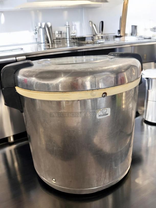 Zojirushi THA-803S electric rice warmer, excellent condition, stainless steel body, 120V, tested and fully working.