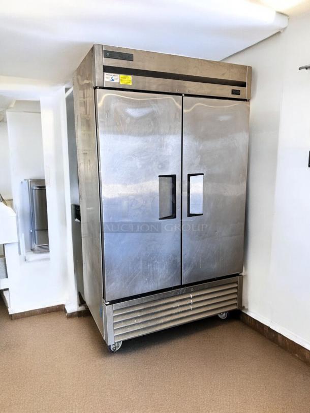 True T-43-HC commercial refrigerator, 2-door, stainless steel, excellent condition, 115V, fully tested, on casters.