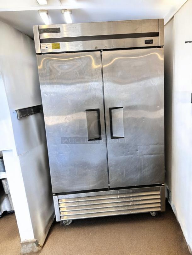 True T-43-HC 2-door commercial refrigerator in excellent condition, fully tested, polished stainless steel finish, 115V.