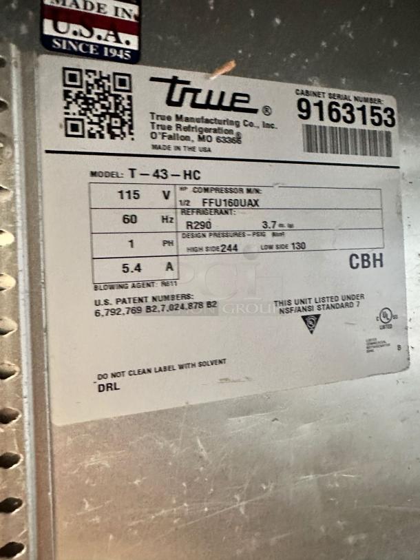 True T-43-HC commercial refrigerator label, 115V, model details, serial number 9163153, Made in USA.