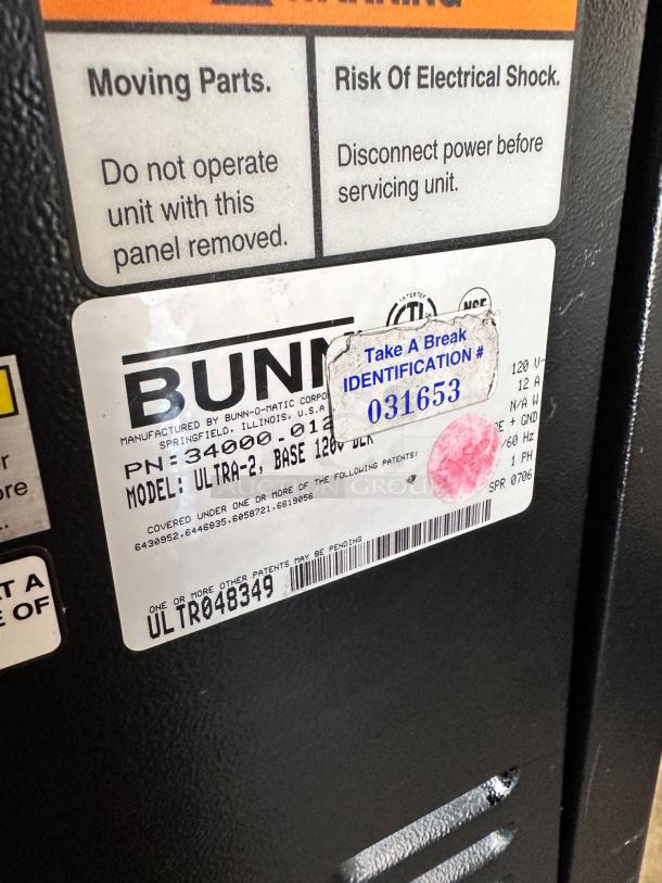 Bunn ULTRA-2 dual tank slush machine, excellent condition, 120V, model ULTRA-2, fully tested, label shows identification numbers.