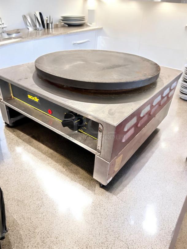 Sodir 400E electric crepe maker, 220V, superb condition, fully tested, with control knob, sturdy stainless steel design.
