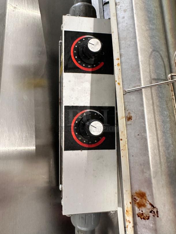 Hatco GRAH-60D strip heater with RMB-7A remote control box, excellent condition, fully tested, dual temperature dials.