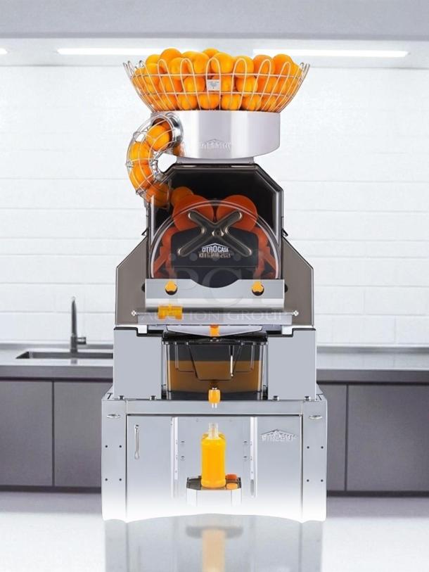 Citrocasa 8000 SB-ATS Advance Citrus Juicer, fully tested, stainless steel, orange holder, excellent condition.