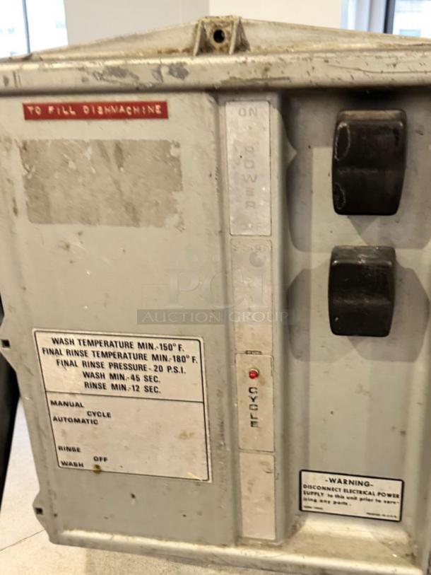 Hobart AM-12 commercial dishwasher control panel with cycle settings. High-temp, 208-230V, fully operational, excellent condition.