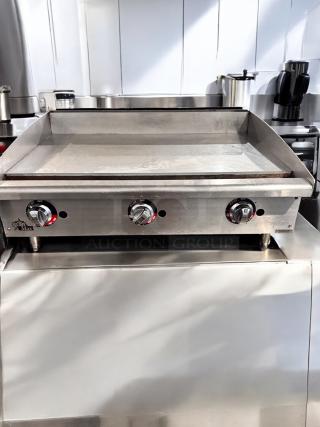 Star Max 624TF 24" gas griddle in superb condition with manual controls, fully tested and operational, stainless steel.