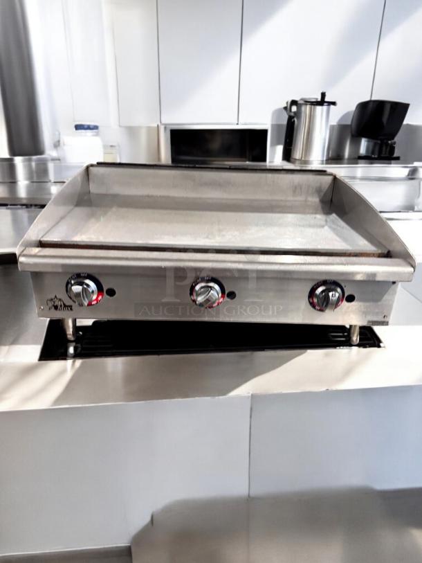 Star Max 624TF 24" commercial gas griddle in superb condition with manual controls, fully tested and operational.