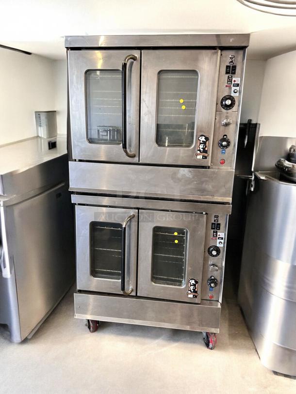 Garland MCO-GS-10S double-deck gas convection oven in superb condition. Fully tested and working. Stainless steel exterior.