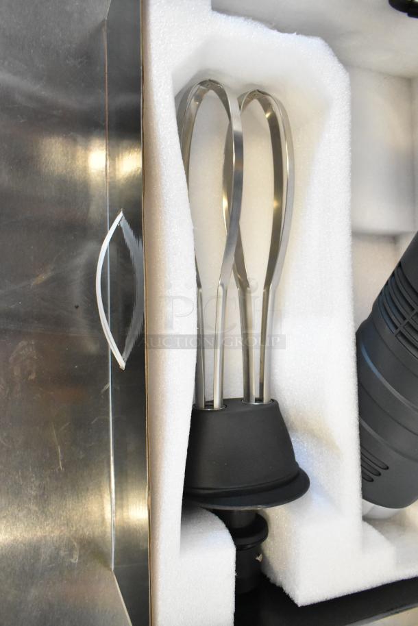 Brand new AvaMIx 928IBHDW10 immersion blender with 10" whisk in packaging. Heavy-duty, variable speed, 1 1/4 hp.