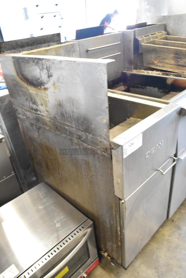 Dean SR42GNS stainless steel commercial deep fat fryer, natural gas, 105,000 BTU, showing signs of wear and use.