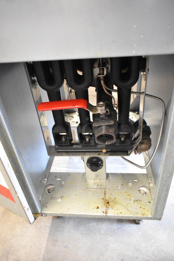 2022 Qualite GF-90/NG stainless steel commercial gas fryer, 90,000 BTU, with 2 metal fry baskets, splash guard visible.