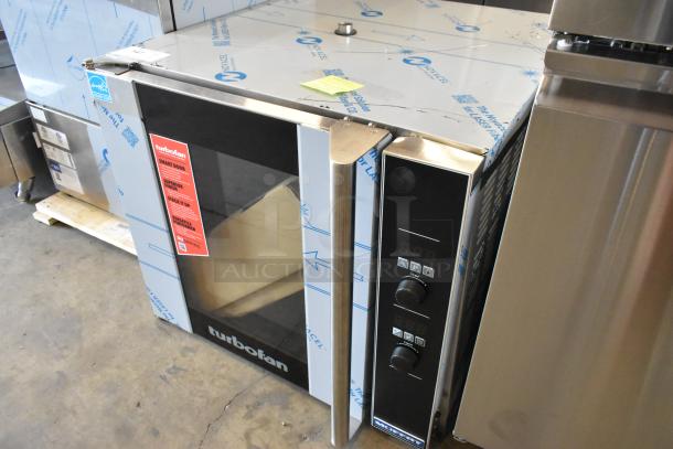Brand new Moffat E32D5 Turbofan digital convection oven, full size, steam injection. Door latch issue. 208V, 1 phase.