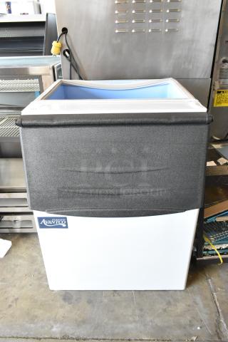 BRAND NEW SCRATCH AND DENT! 2024 Avantco 194BIN27530 30