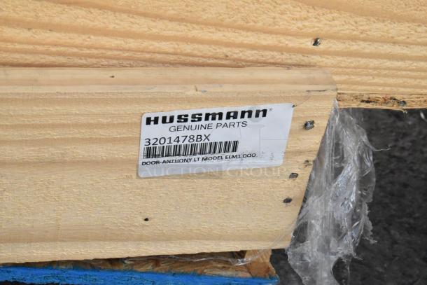 New Hussmann 3201478BX glass door crate, showing genuine parts label with model ELM1 DOQ.