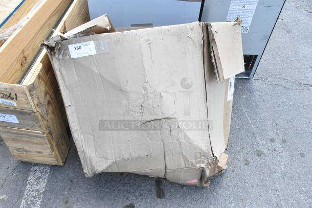 BRAND NEW Canarm SD180411 18" wall exhaust fan in damaged box, 3,200 CFM, 1-speed, 1/3 hp, 1 phase, scratch and dent.