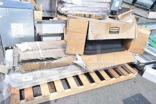 Rubbermaid hinged dome lid and Regency wire shelf in original packaging on a pallet. Boxes show visible scratches and dents.