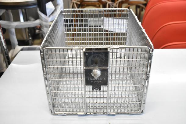 BRAND NEW Henny Penny 186010 Nugget Fryer Basket for 600 Gas Fryer. Minor scratches, stainless steel, durable construction.