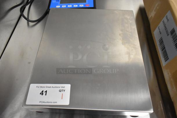 BRAND NEW AvaWeigh BS70 70 lb. receiving scale, 14"x12" stainless platform, scratch and dent, legal for trade, Model 334BS70.