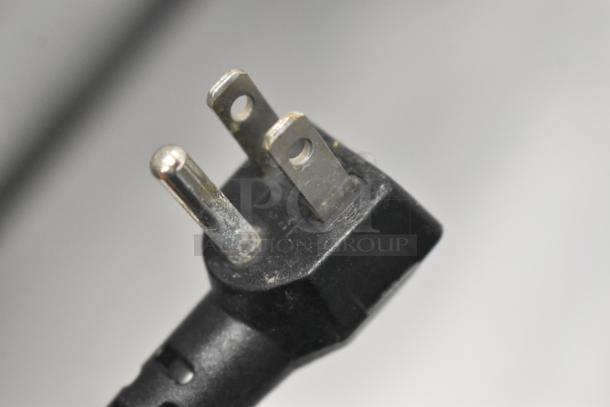 Close-up of the power plug for a 2017 Alto Shaam 750-S Halo Heat holding cabinet, 120V, 1 phase.