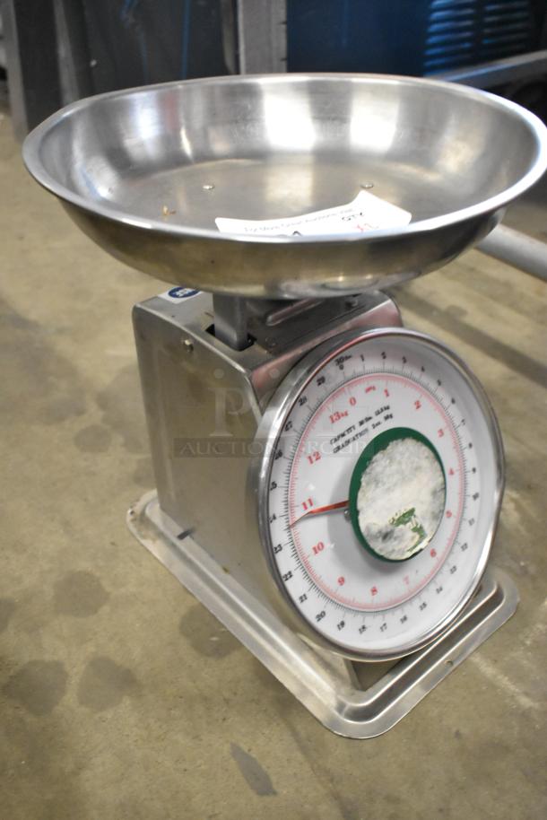 Dual Universal AccuWeigh Yamaha SM(N) / Marco SW10211, 30 lb capacity, stainless steel countertop scale.