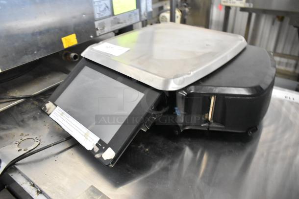 2016 Hobart HTi commercial food portioning scale, stainless platform, digital display, used condition, 120/208-240V, 1 Phase.