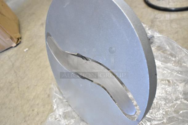BRAND NEW SCRATCH AND DENT! 190M22HSKNIF slicer knife assembly for #22 slicer, metallic finish, visible imperfections.