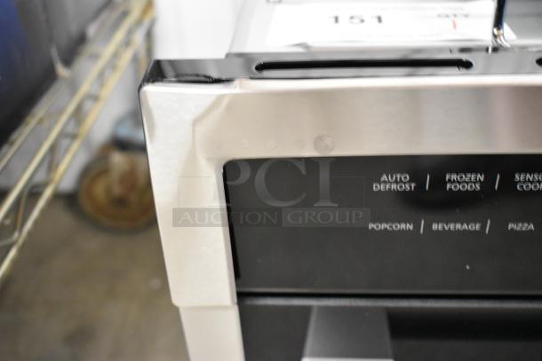 BRAND NEW KoolMore KM-CWO24-SS stainless steel convection oven with microwave, minor scratch. Auto defrost, frozen foods settings.