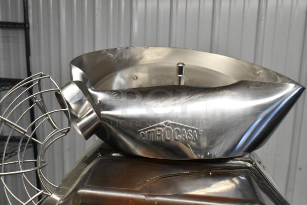 2018 Citrocasa 8000XB citrus juicer, stainless steel, commercial floor model, 115-120V, Citrocasa logo visible.
