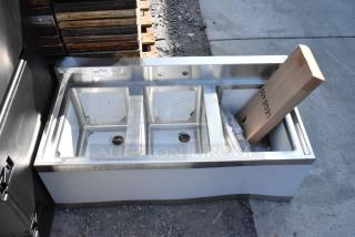 Brand new Steelton 522BS3T38 underbar sink, 3 bowls, 18 gauge, 38"x18.75". Light scratches. Box labeled "LEGS 450".