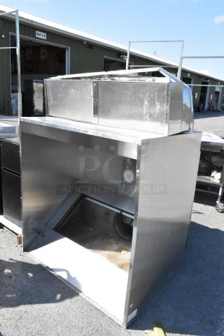 4' CaptiveAire 4830 ND-2 stainless steel grease hood with make-up air vent. Visible signs of use, ideal for commercial kitchens.